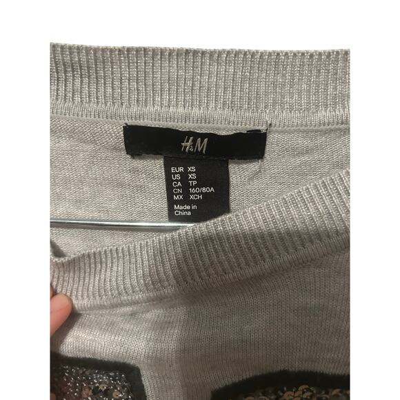 H&M Sequin Jersey Style Sweater Top XS - Picture 2 of 3